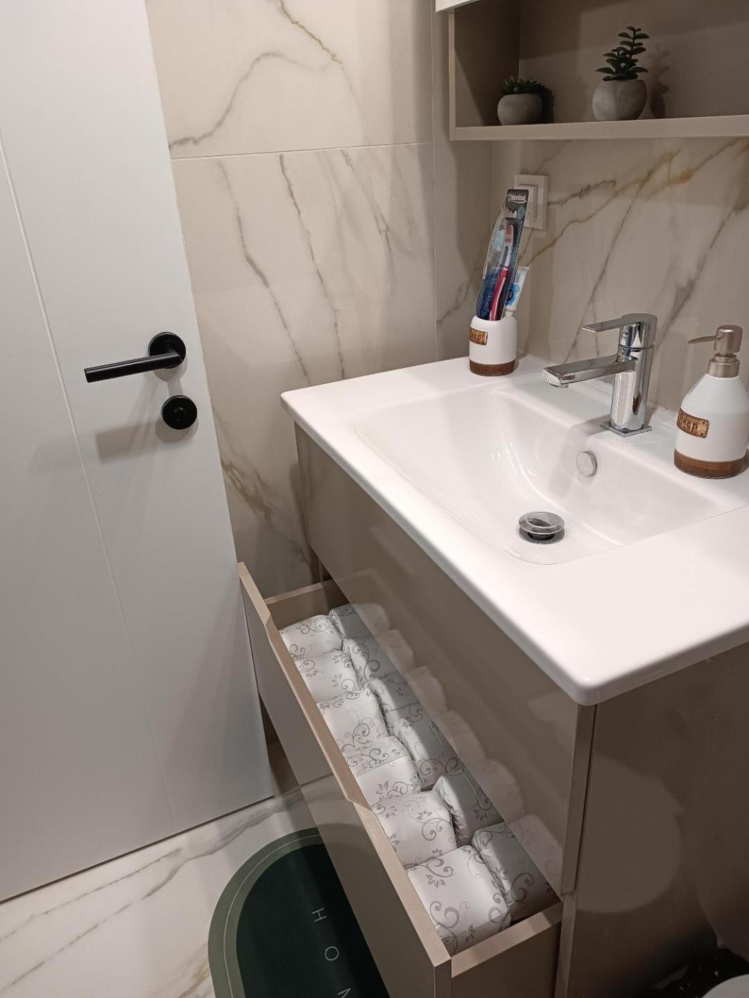 Nina Apartment Diamond Limak Skopje Eksteriør bilde